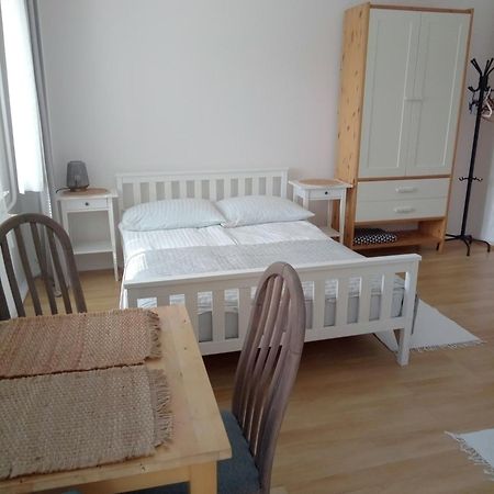 Appartamento Pokoje U Bozeny Ostrowo  Esterno foto