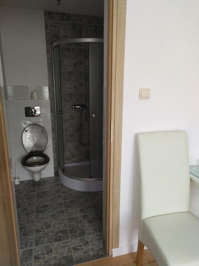 Appartamento Pokoje U Bozeny Ostrowo  Esterno foto