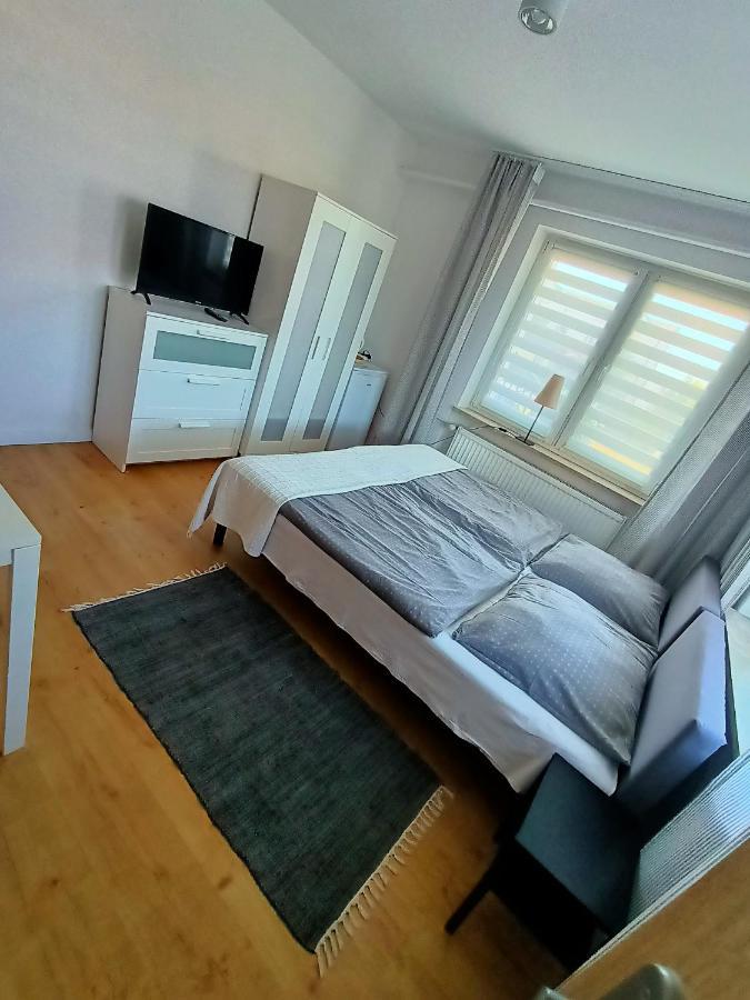 Appartamento Pokoje U Bozeny Ostrowo  Esterno foto