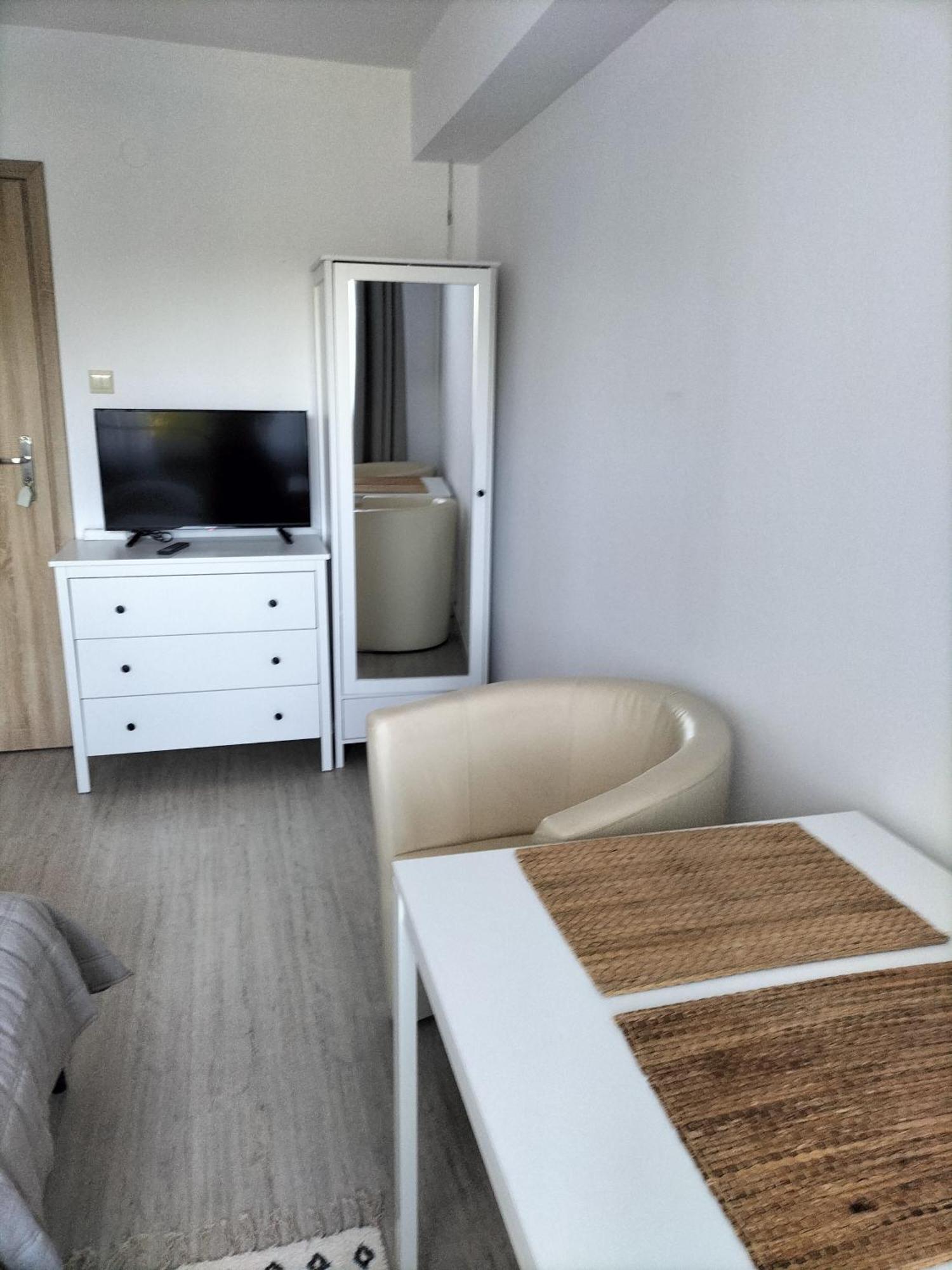 Appartamento Pokoje U Bozeny Ostrowo  Esterno foto