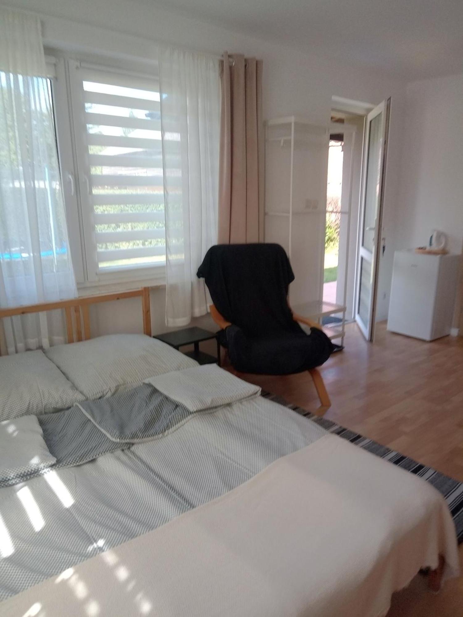 Appartamento Pokoje U Bozeny Ostrowo  Esterno foto